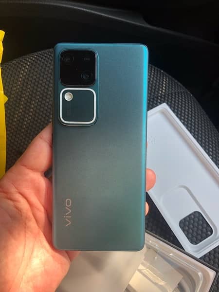 vivo V30 Brand New 1