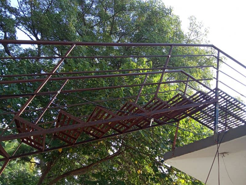 Steel Stairs from Ground to 1st Floor, 1