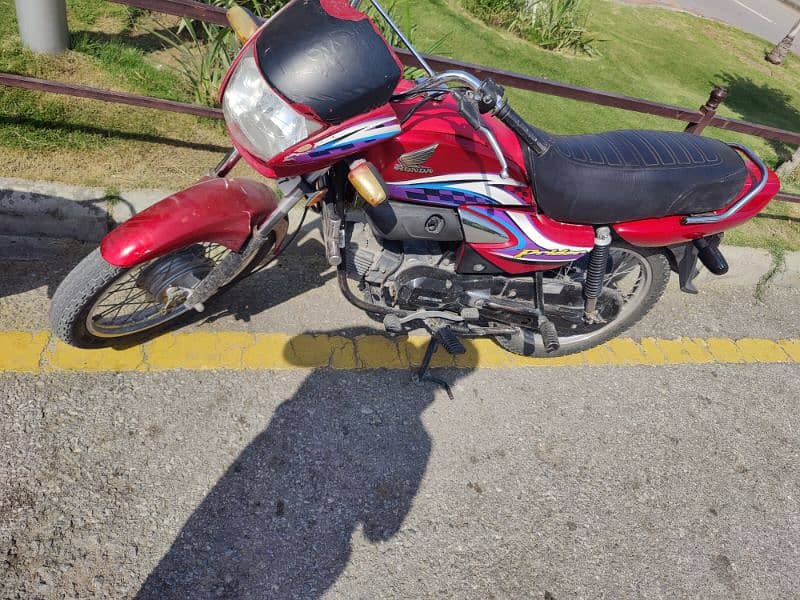 Honda pridor 100cc totall genuine condition complete file available 14