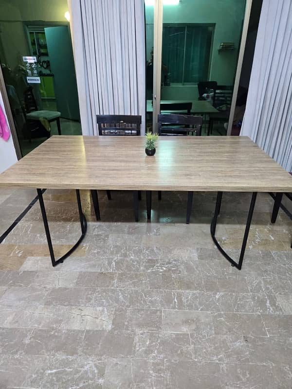 Mint Condition Dining Table 3