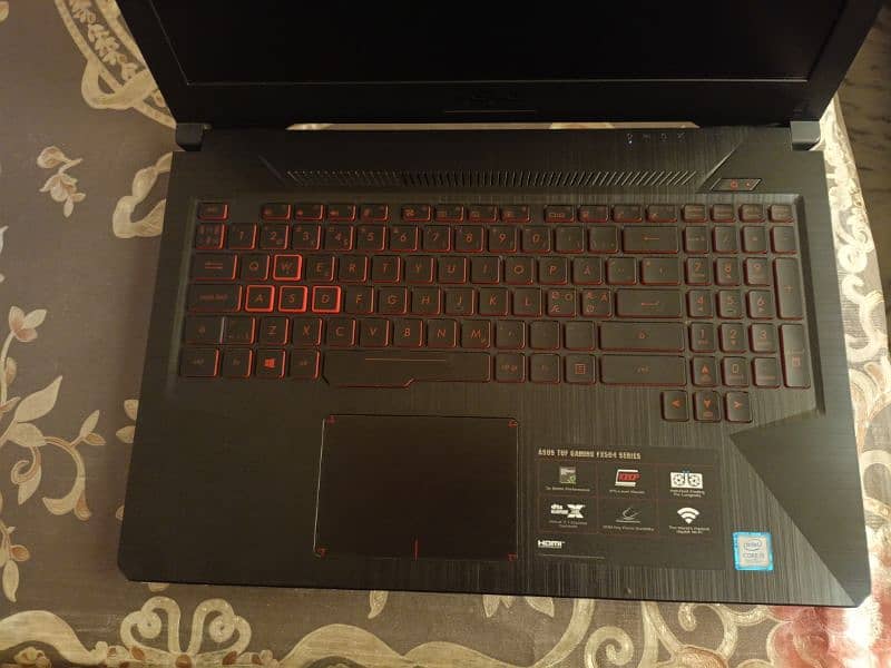 ASUS TUF GAMING FX504GM 2