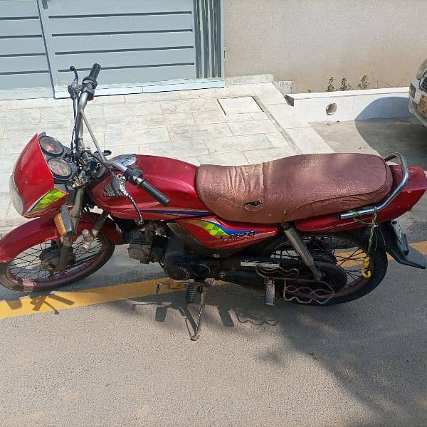 Honda Dream 70cc for sale in Lahore 2