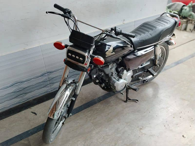 Honda CG.  125.   slef start 4