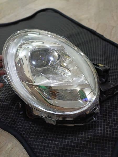 DAIHATSU CAST HEAD LITES 2