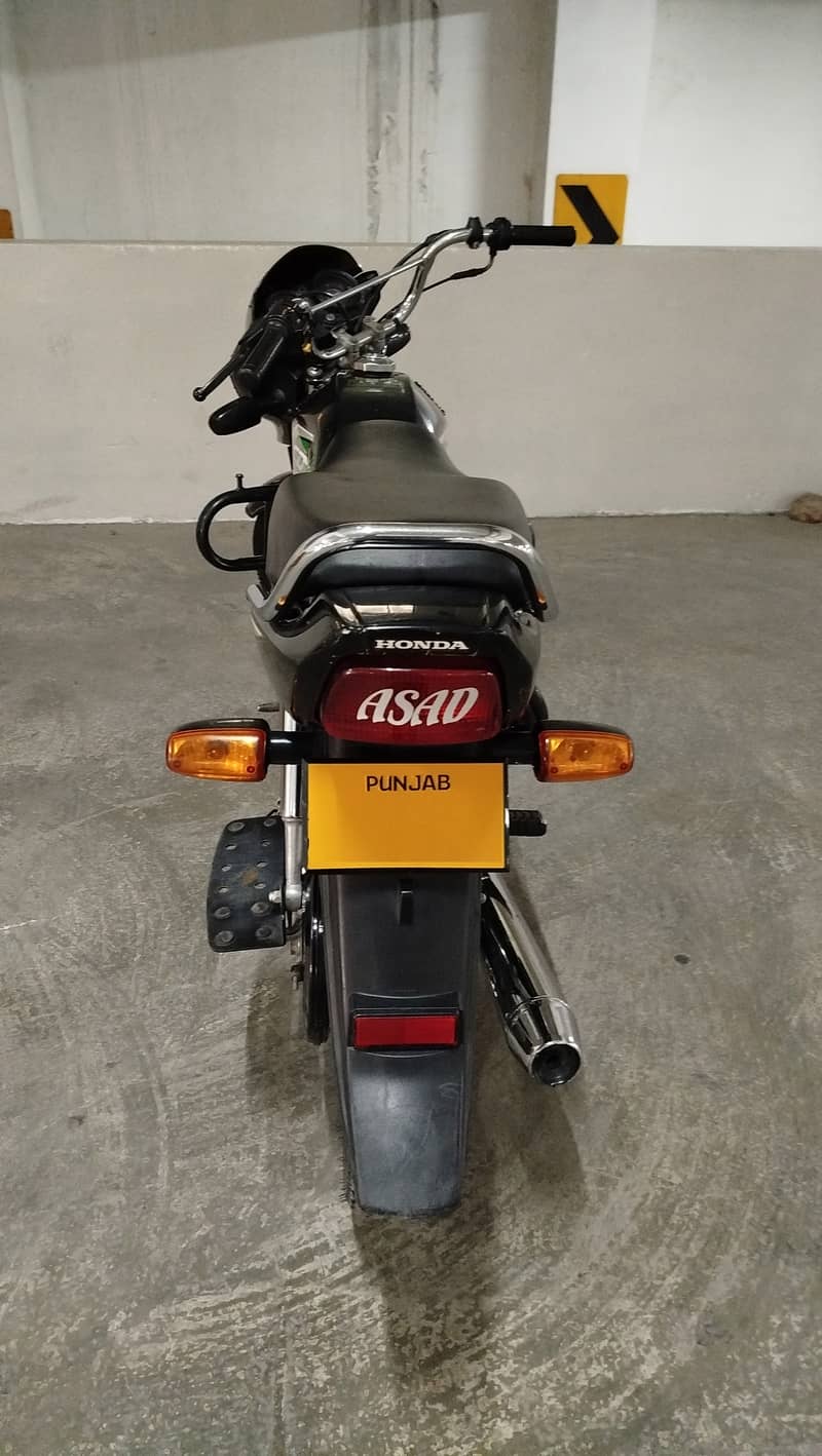 Honda CD 70 Dream 2023 - 26000 KM 3