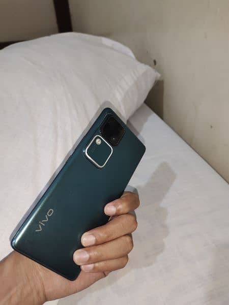 vivo v30 1