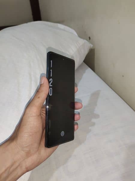 vivo v30 3