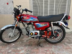 Honda 125 Red