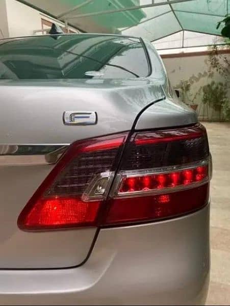 Toyota Premio F, excellent condition 3