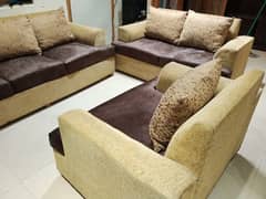 slightly used sofa set 321 seater