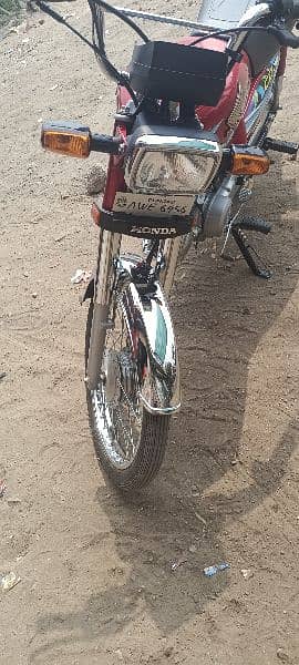 HONDA CD70 2024 5