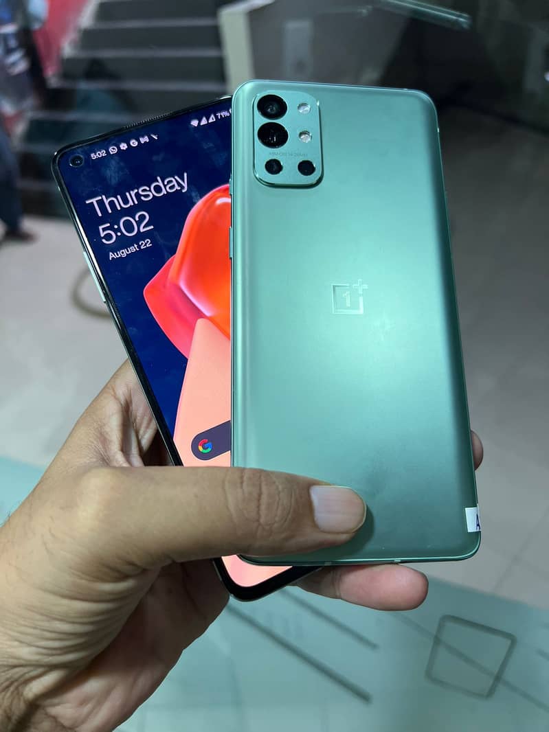 OnePlus 9R 12GB Ram 256GB Storage 0