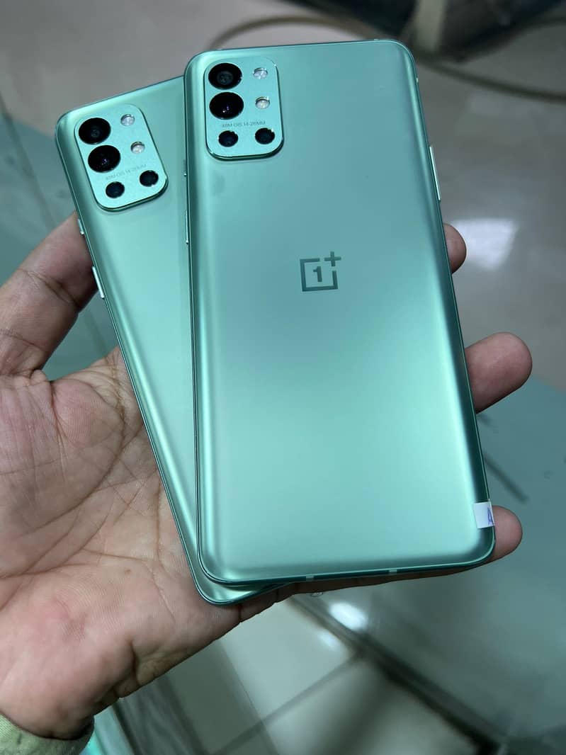 OnePlus 9R 12GB Ram 256GB Storage 2