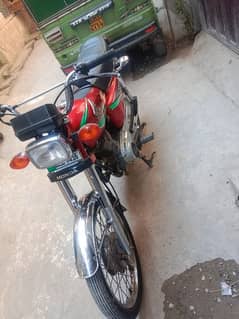 Honda bike 125 CG 0327,,82,,,90,,,778,,urgent for Sale model 2013