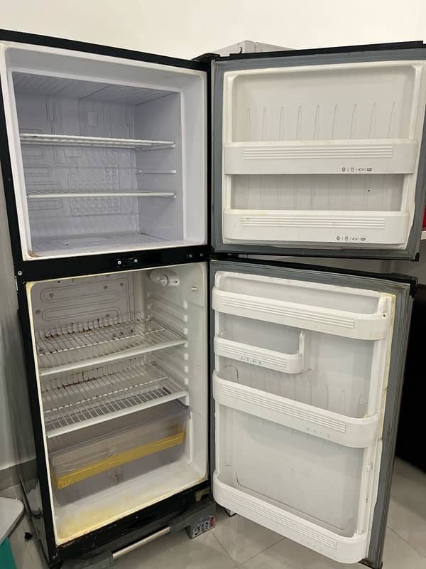 Orient Medium size fridge 2