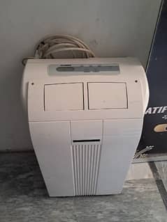 Portable 1 ton DC inverter  Good Condition