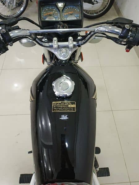 HONDA CG-125 SPECIAL EDITION MODEL 2023 6