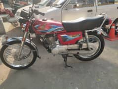 Honda CG 125 in Lush Condition