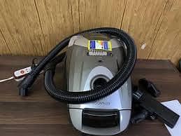 Kenwood vacuum cleaner 1