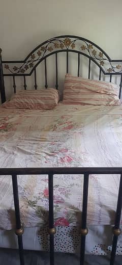 King Size Iron Bed