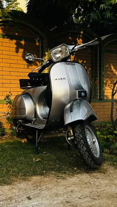 Vespa Vintage Model P150s 1980s Series