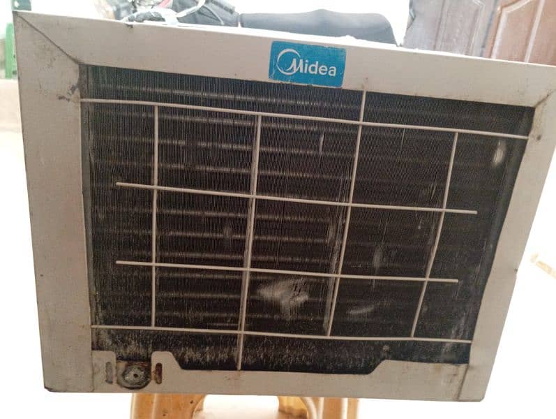 Window AC for sale in cheap price 3