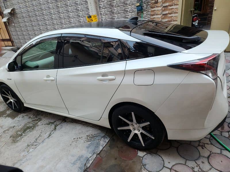 Toyota Prius 2017 Haybried 6