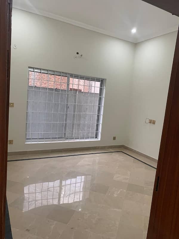 EXCELLENT HOUSE COMPLETE UNIT FOR RENT 2