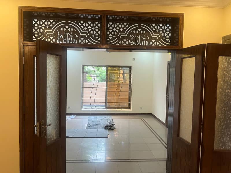 10marla Doubel unit same like brand new house in phase3 bahria town rawalpindi 5