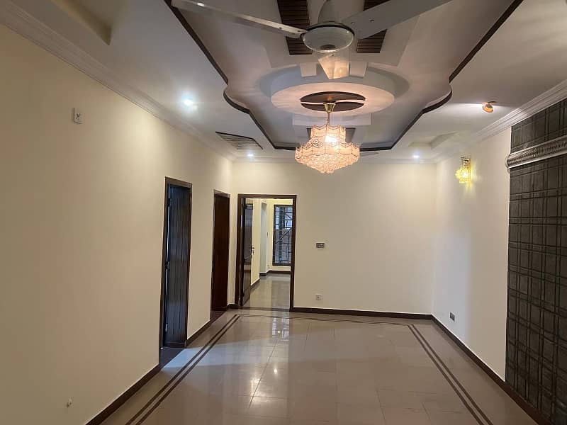 10marla Doubel unit same like brand new house in phase3 bahria town rawalpindi 6