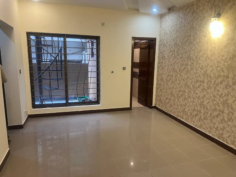 10marla Doubel unit same like brand new house in phase3 bahria town rawalpindi 19