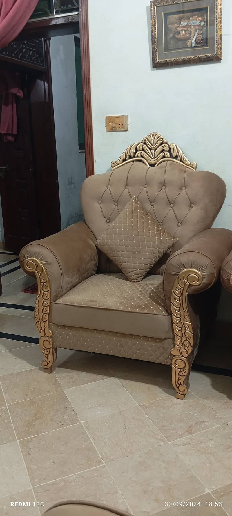 Sofa Set 5 Seater for sale 3