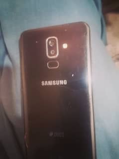 samsung j8. . . . . 64 GB. . 03139839460