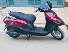 Scooty 100 cc with complete documents