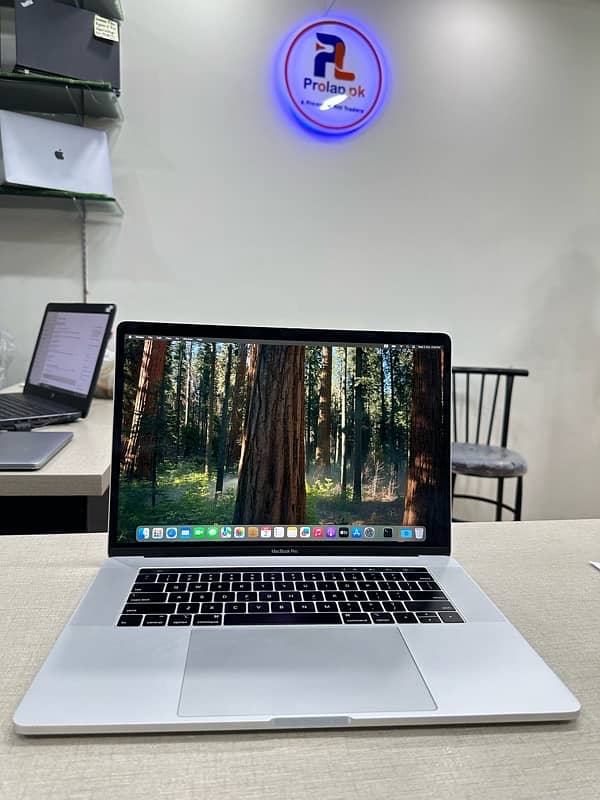 MacBook M1 Pro 2021 | 16GB RAM | 512GB NVMe SSD 4