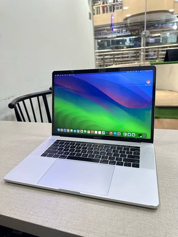 MacBook M1 Pro 2021 | 16GB RAM | 512GB NVMe SSD 7