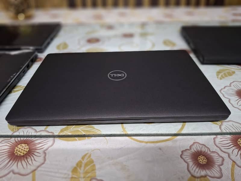 Dell Latitude 5400 Core i5 Gen: 8th RAM: 8GB DDR4 2400mhz SSD: 256 GB 3