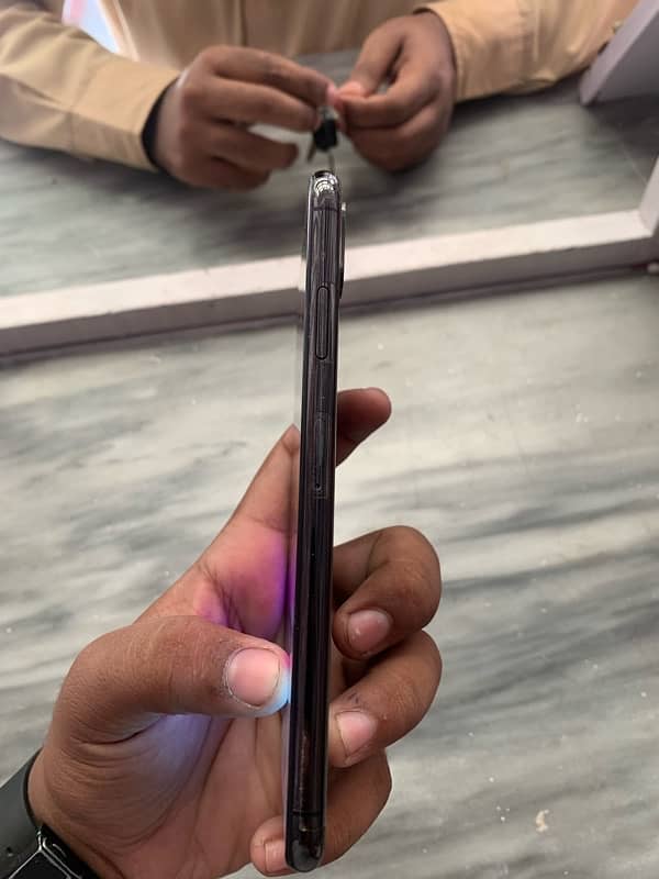 IPhone XS Max 1