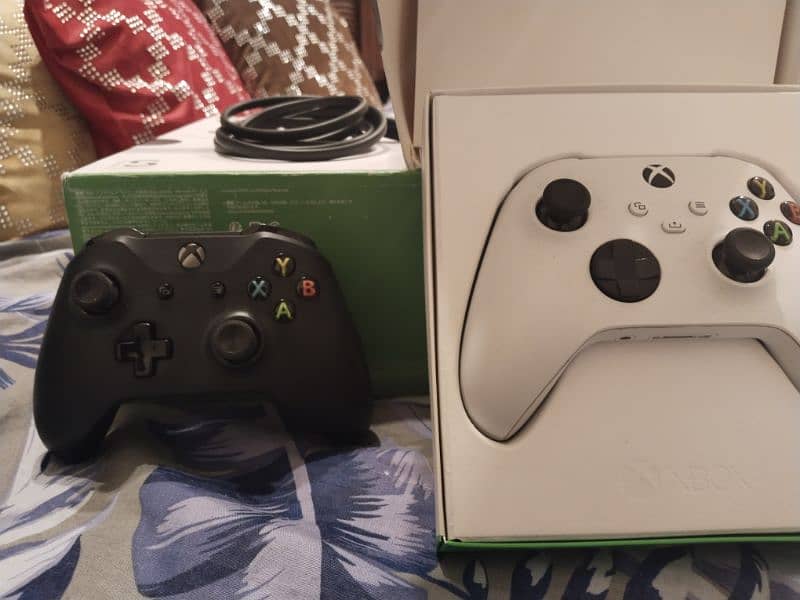 Xbox Series S 512gb almost brand new 1