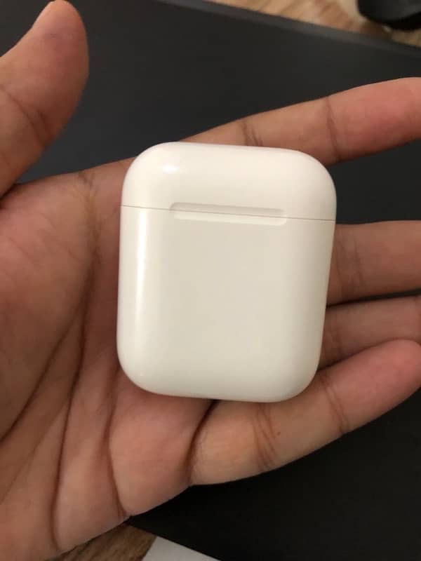 Apple Airpods 11