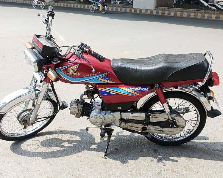 HONDA CD70 FOR IMMEDIATE SALE. 1