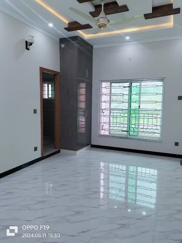 1 Kanal brand new upper portion for rent 6