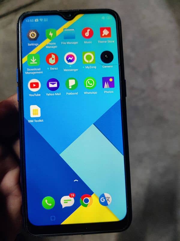 realme c2, single handed use mobile. complete ok mobile 3