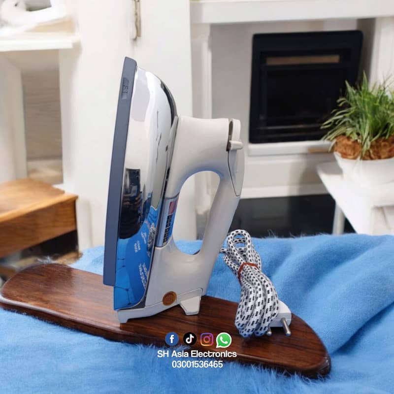 Iron / Deluxe Automatic Dry Iron 3