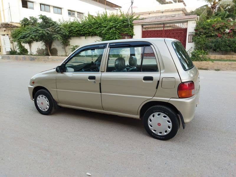 Daihatsu Cuore 2007 9