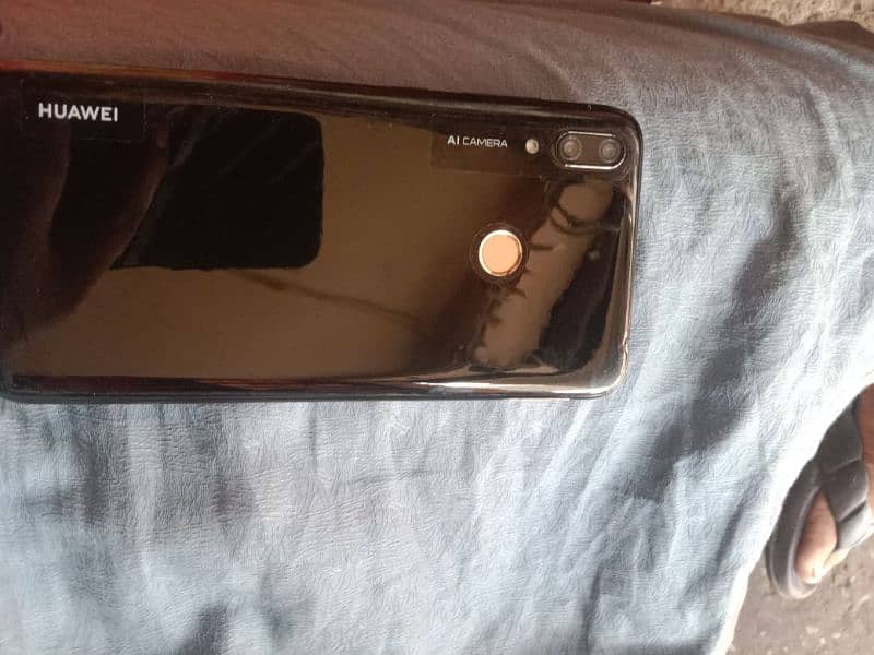 Huawei y7prime 4/64 2