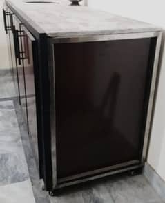 moveable kitchen slab with cabinets