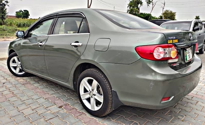 Toyota Corolla GLI 2012 3