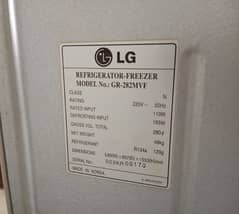 Refrigerator- freezer