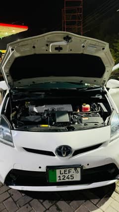 Toyota Prius 2013 model, import 2016. S led package. 0